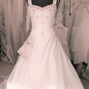 Closeout! Beautiful White & Pink 2-Piece Wedding Dress-US 4/6-Bridal Size 8